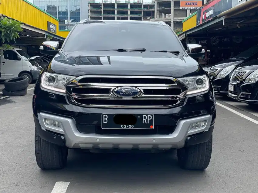 FORD EVEREST TITANIUM 2015 (SUNROOF) AT HITAM KREDIT MURAH BERGARANSI