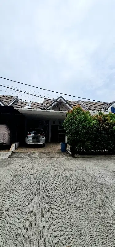 Rumah Cluster Depan Taman di Mutiara Gading City Bekasi