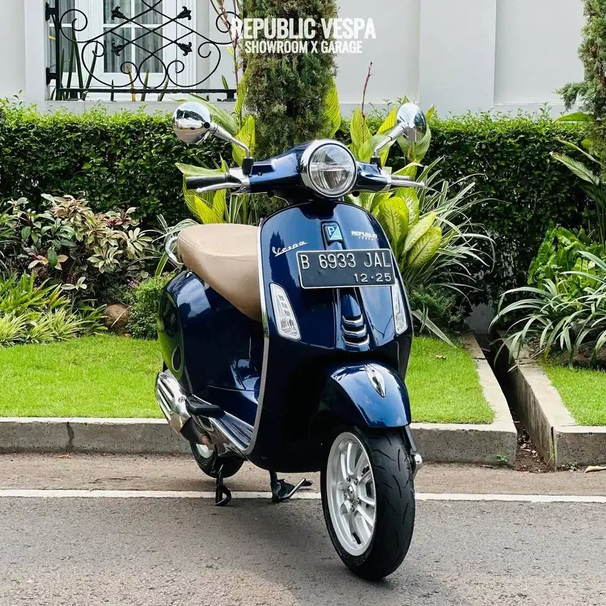 Vespa Primavera 150 IGET ABS TH 2020 WARNA Biru Tua PERFECT CONDITION.