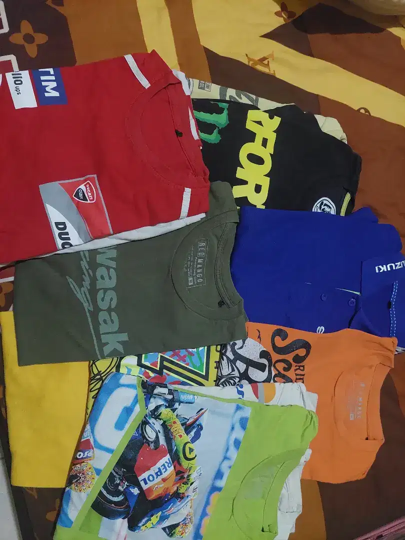 Baju Kaos Preloved