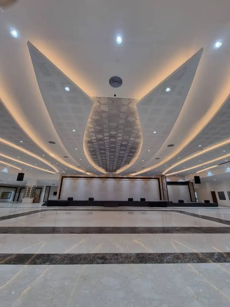 Jasa Pembuatan Peredam Suara Ruangan akustik ruang Ballroom Aula Hall