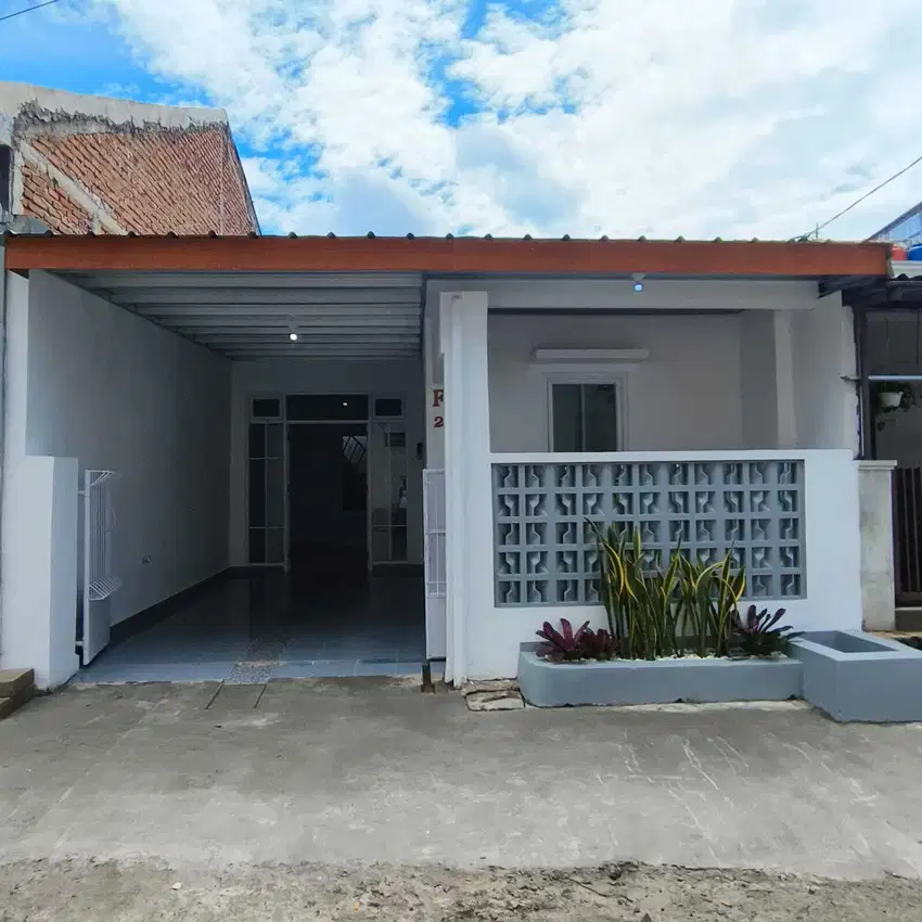 Di jual rumah di Bandung barat  Komplek Graha bukit Raya