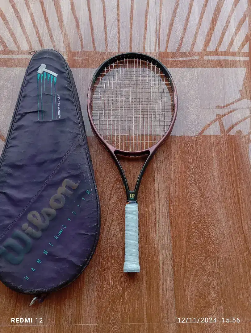 Raket tenis wilson hammer