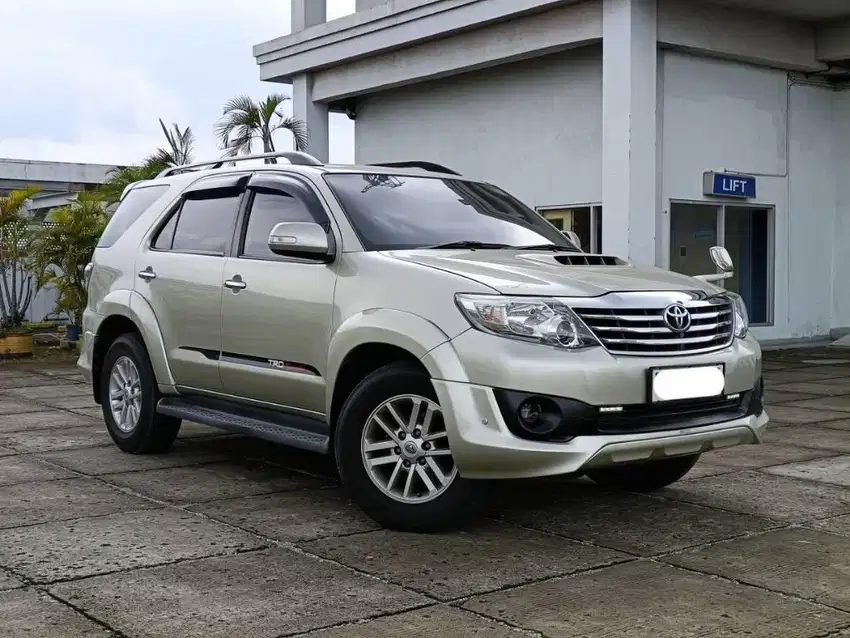 Fortuner VNT TRD Sportivo 2.5 AT Diesel 2013