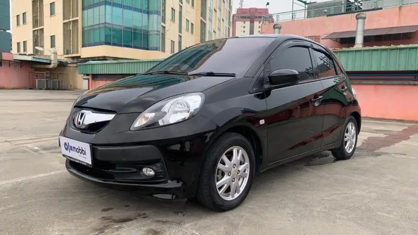 KM Rendah TDP 5Jt Honda Brio Satya 1.2 E Bensin-MT 2015 Hitam