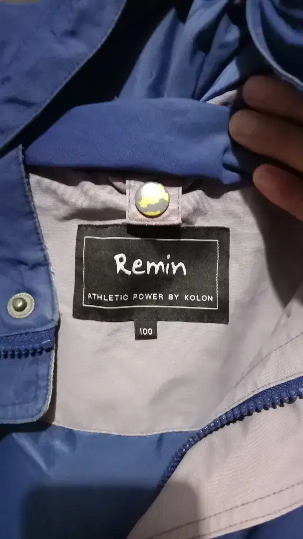 jaket gunung parasut
