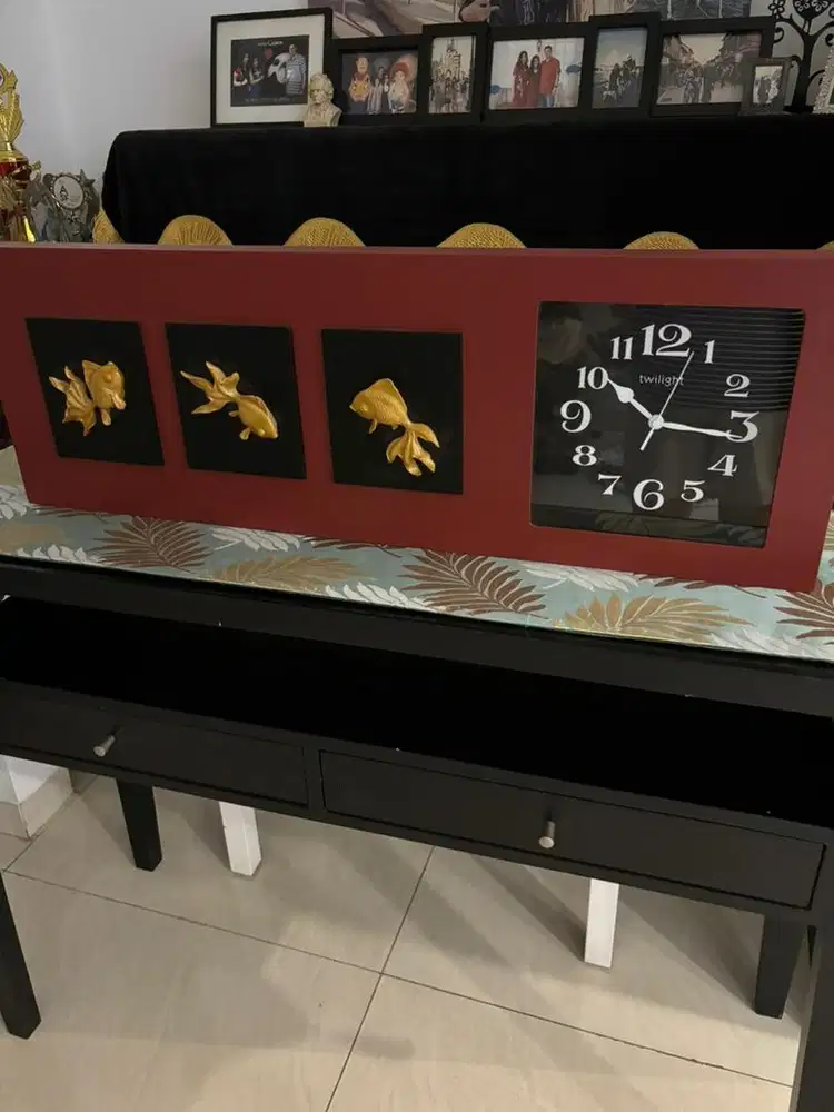 Jam dinding persegi panjang