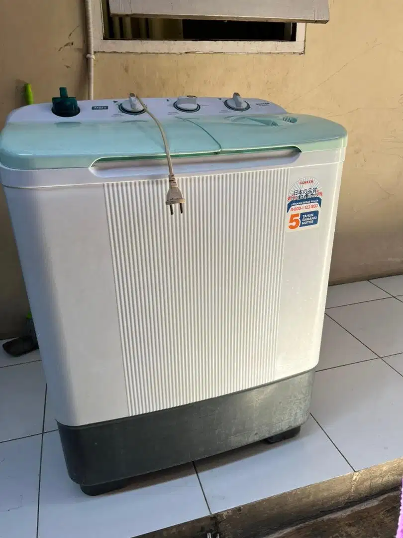 Dijual mesin cuci merk sanken