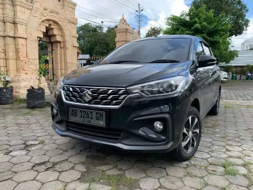 Ertiga Hybrid matic AB 2023 kredit Dp 10 jt