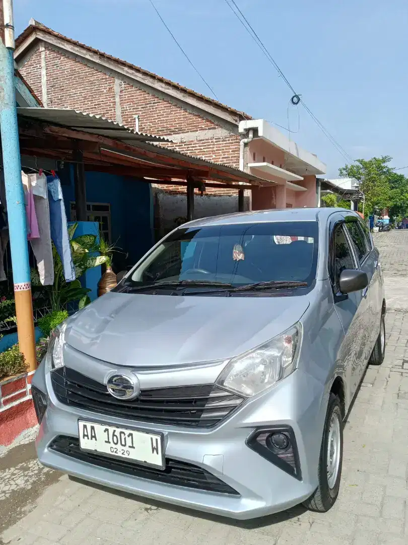 Daihatsu Sigra D 1.0