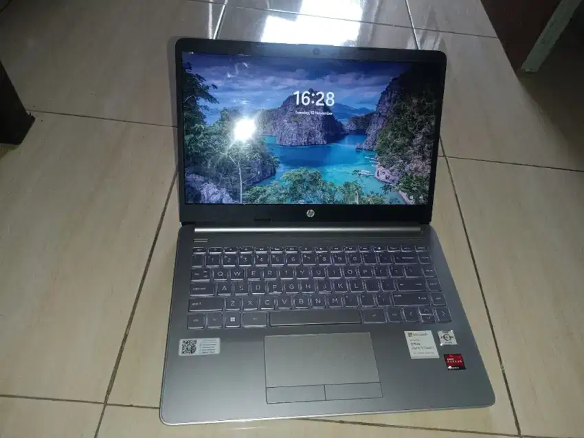 Laptop HP AMD Athlon Silver 3050U With Radeon Graphic