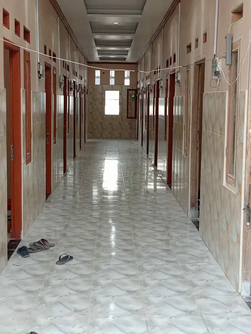 KONTRAKAN SIAP HUNI LOKASI STRATEGIS COCOK UNTUK SINGLE DAN KELUARGA