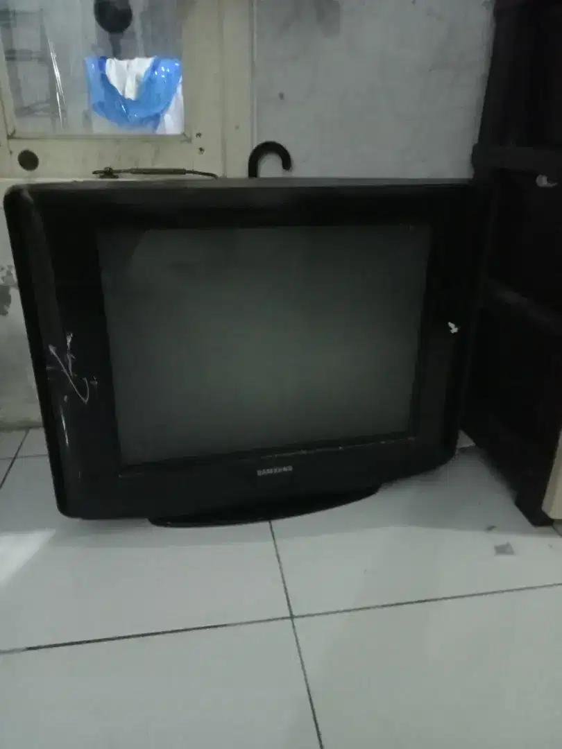 Tv bekas untuk di rumah