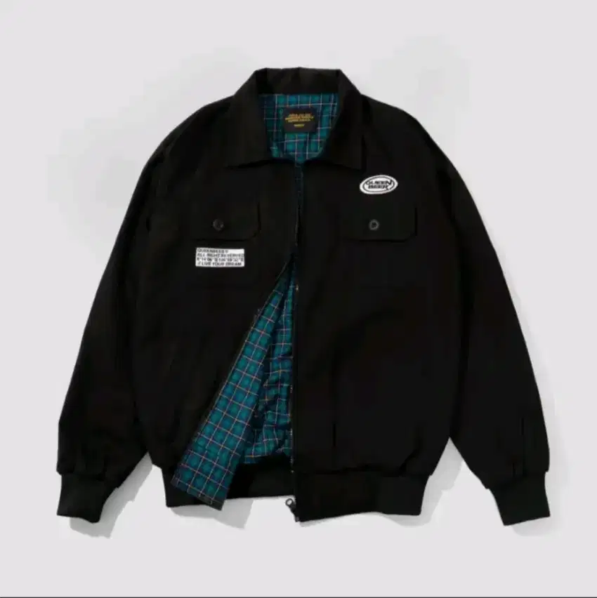 QUEEN BEER - Dariel Black Reversible Canvas Jacket Hanya Ukuran (M)