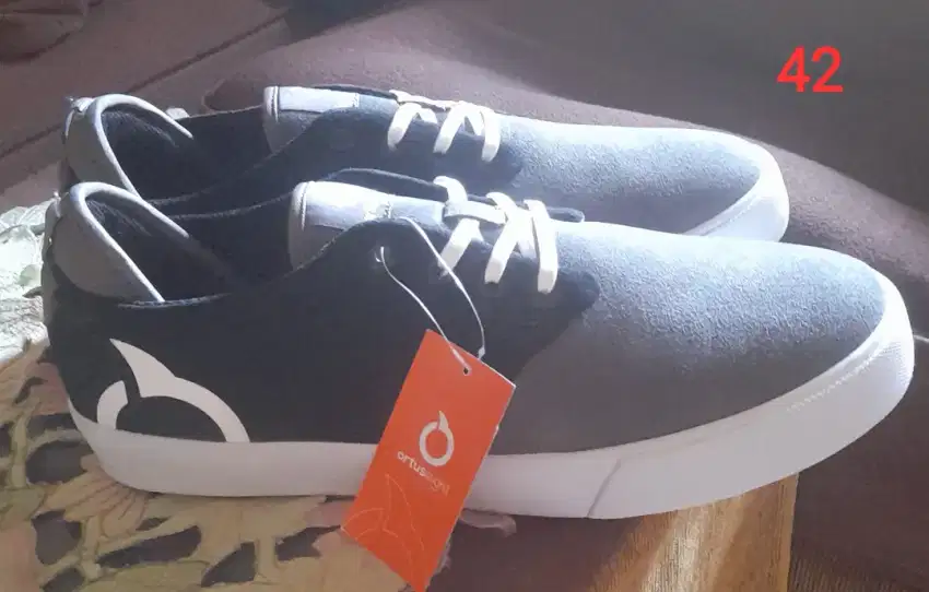 Sepatu ortuseight original