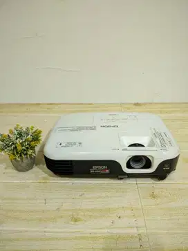 PROYEKTOR 2 JUTAAN EPSON EB-S100 2.600 LUMENS RESOLUSI SVGA MURAH