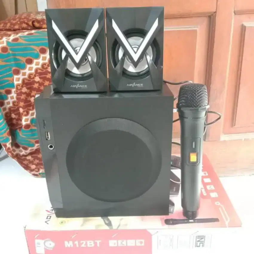 Speaker m12 bt baru