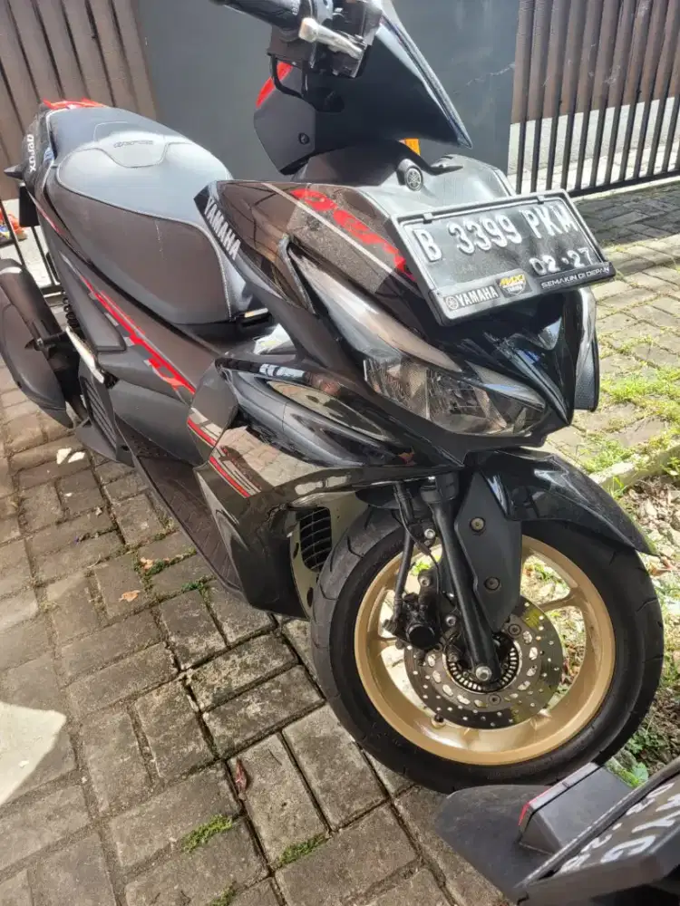 Aerox 2022  km 12 ribuan