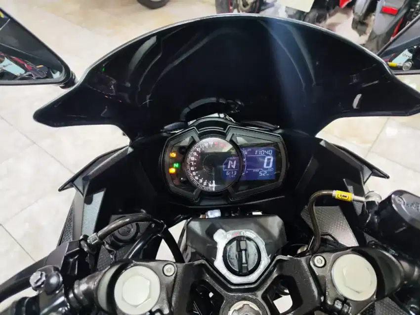 Ninja 250cc ABS KEYLES km 11rb hanya di Anugerah Motor rungkut tengah