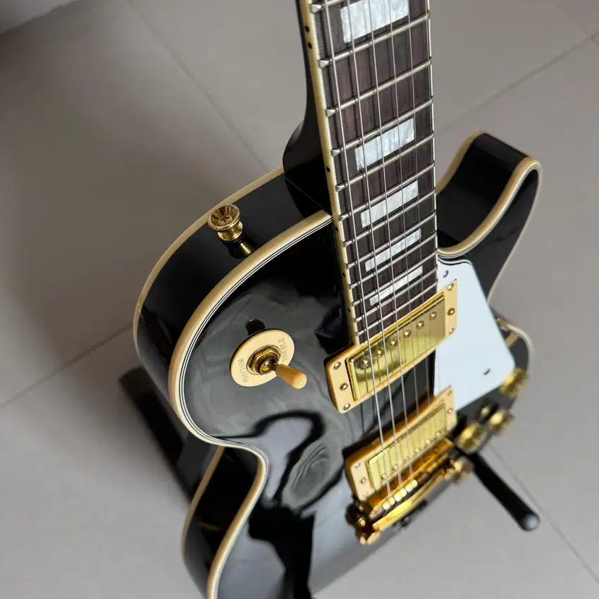 Gitar Les Paul Sqoe SELP300 Black Beauty Like New