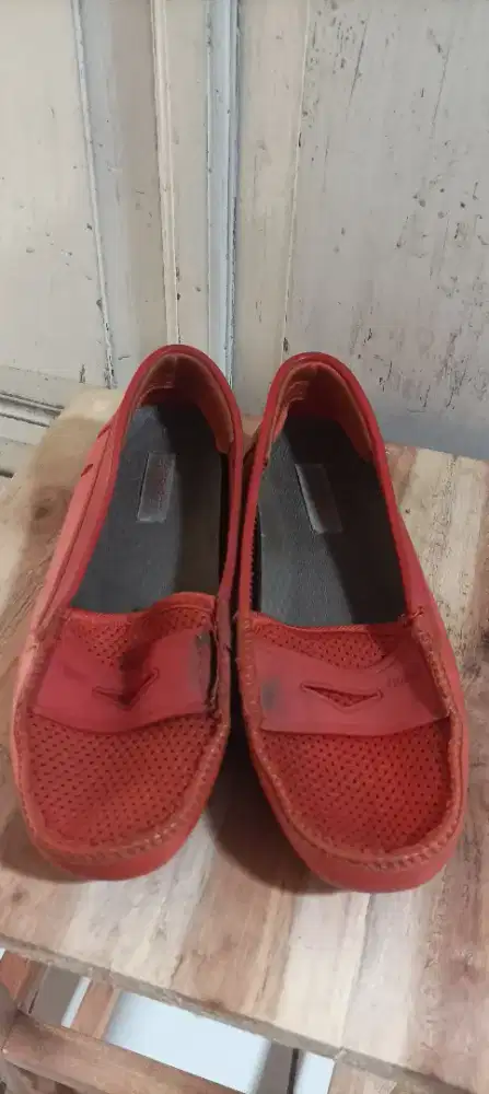 Sepatu triset size 36 no box mulus