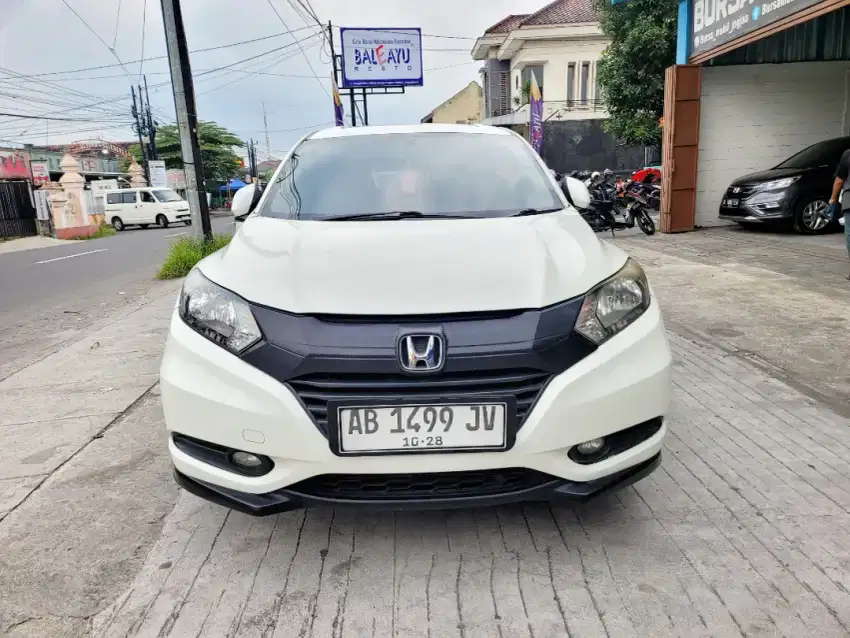 Dp 3jt. HONDA HRV 2017 MATIC