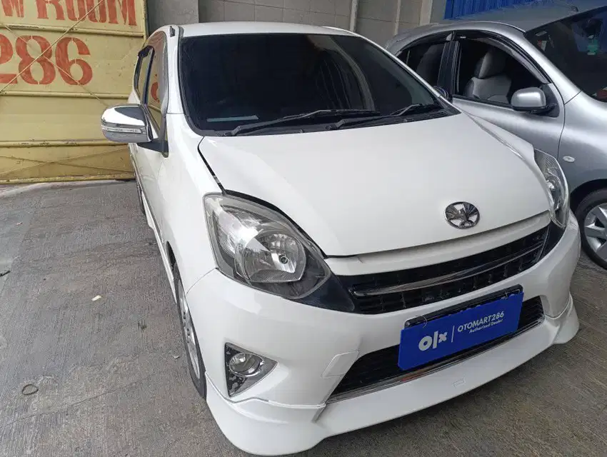 TOYOTA AGYA S TRD 1.0 A/T PUTIH 2015 OTOMART SURABAYA