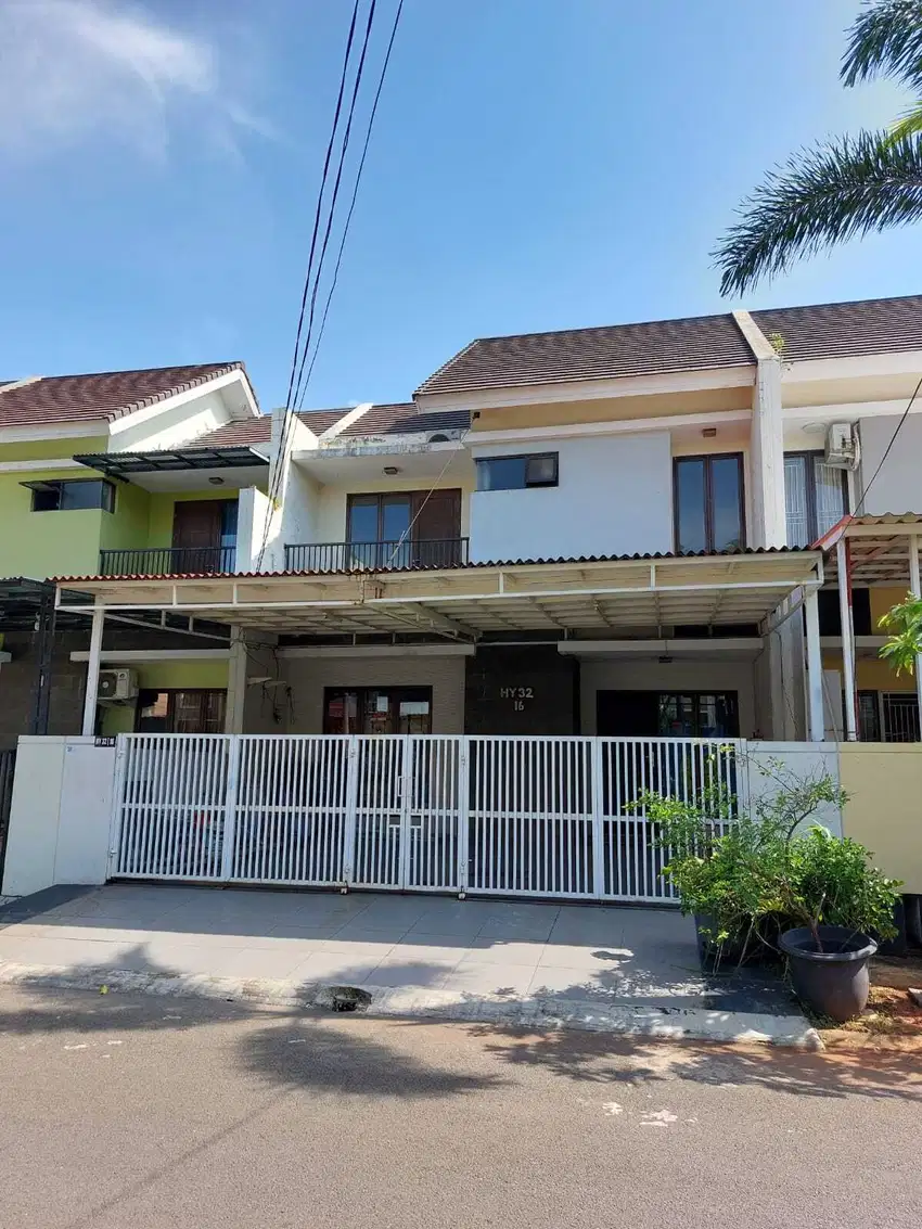 Di sewakan rumah  bagus 2 lantau baru di cat  di cluster aralia harapa