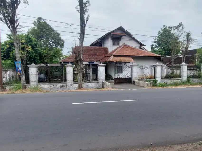 Tanah dan Bangunan, Jalan Raya Arjasa, Murah