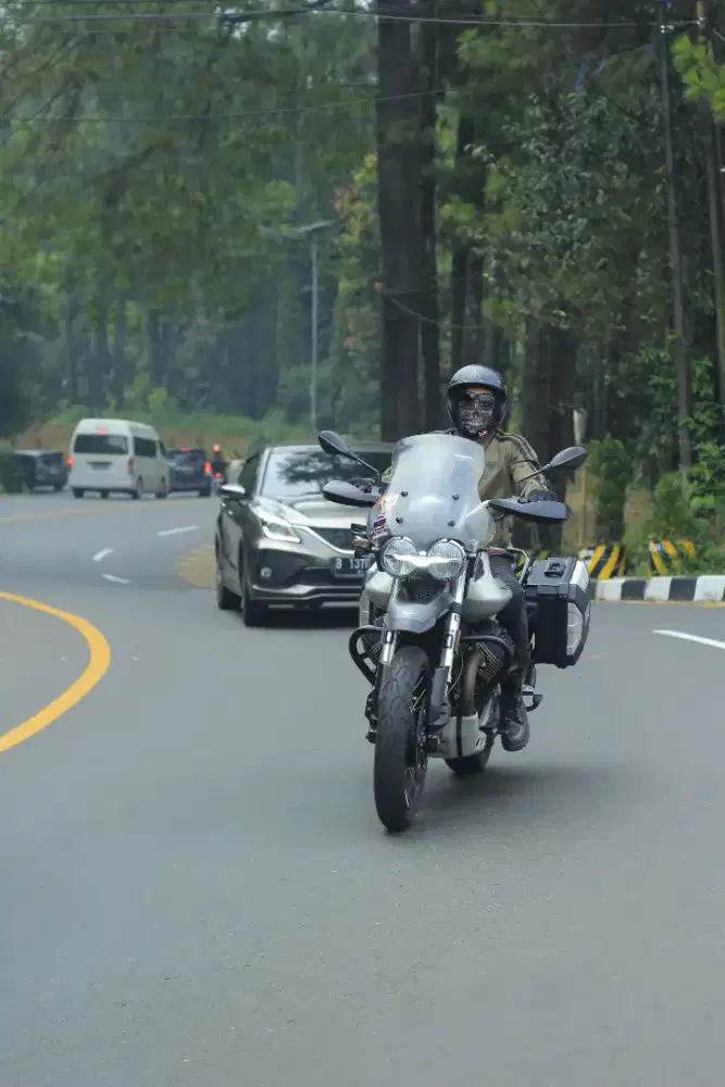 Moto Guzzi V85TT Travel