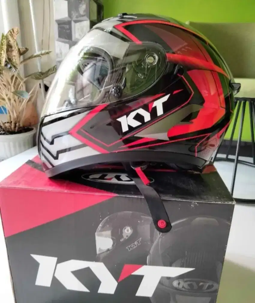 Helm KYT Falcon 2 amour