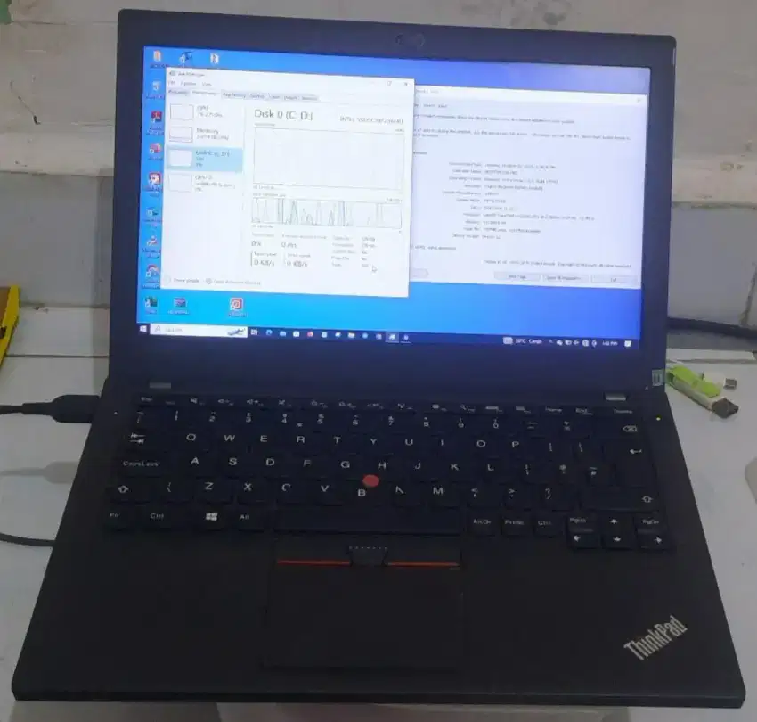 Laptop bekas mulus murah nego Lenovo Thinkpad 205S5Q200