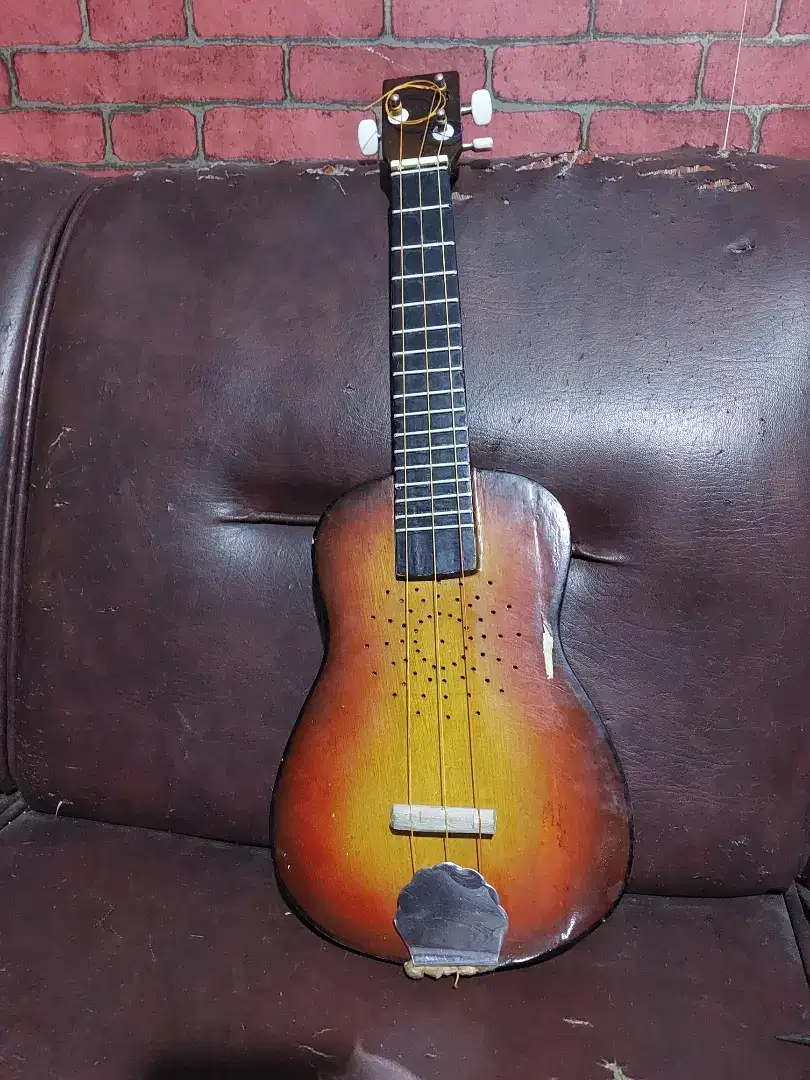 Gitar cak ukulele