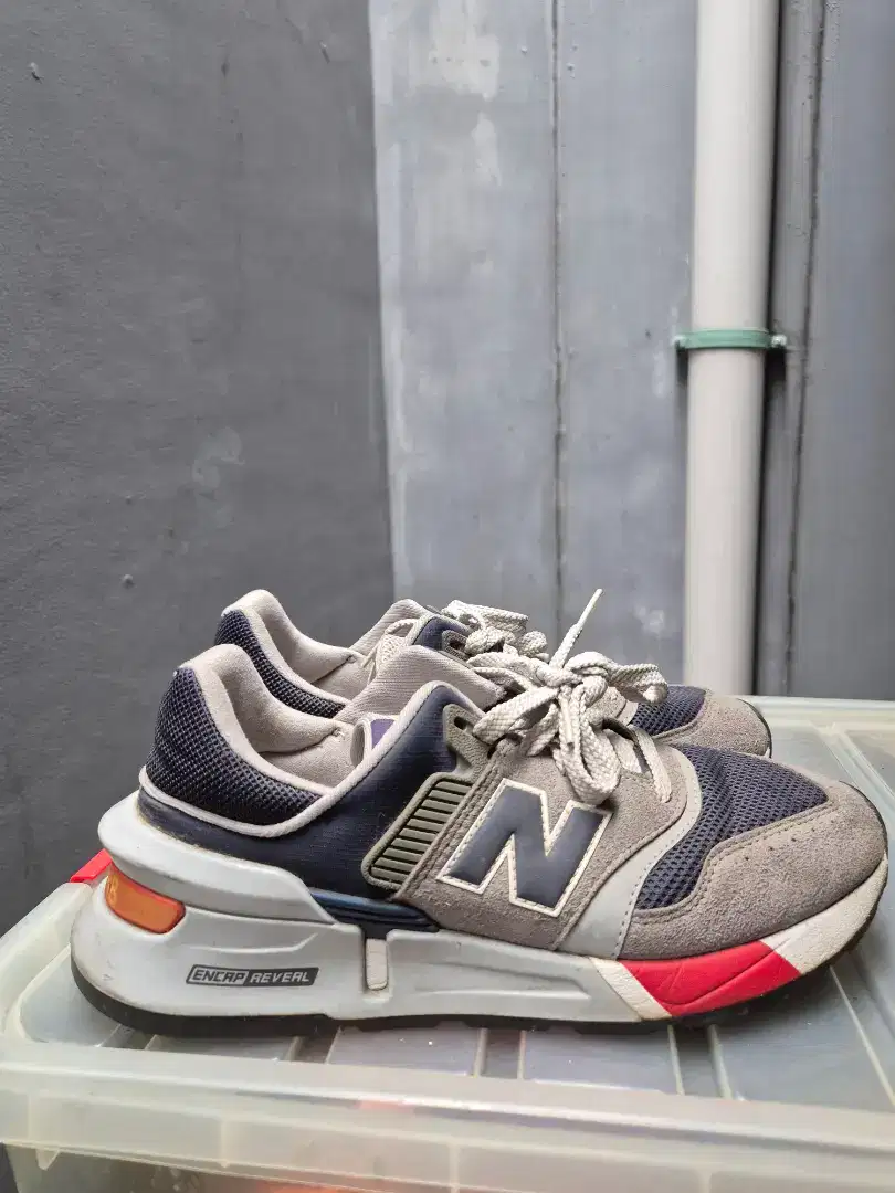 Sepatu New Balance 997 New England Grey Size 41.5