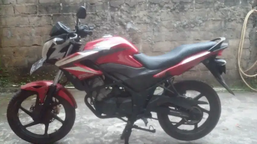 Honda cb 150R 2014