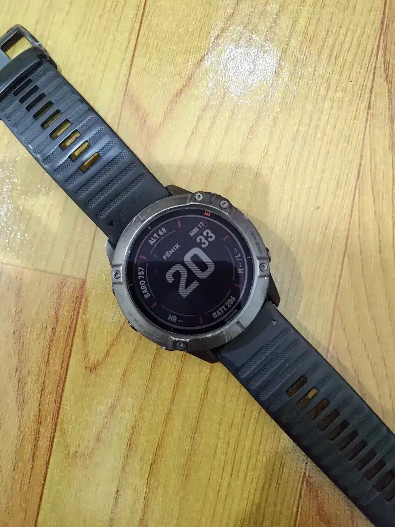 Jual cepat Garmin Fenix 6X Pro Solar Titanium