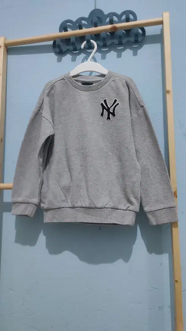 Sweater MLB Anak (Preloved)