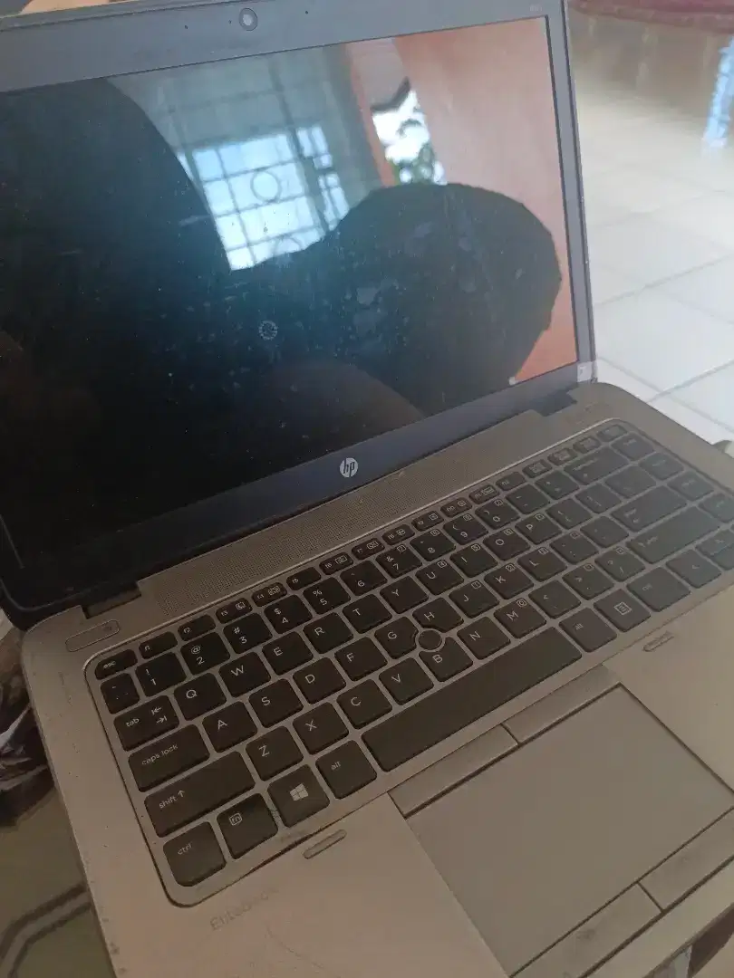 Laptop HP Elitebook 840 Matot