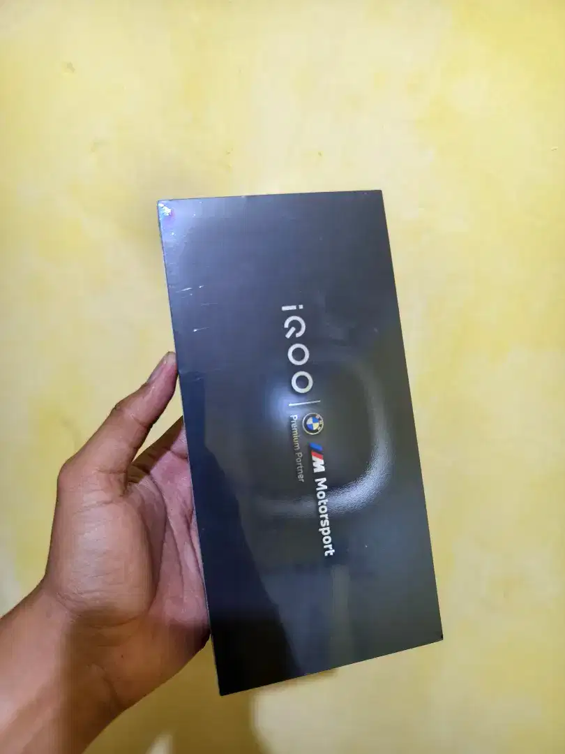 iQoo 13 16/512GB Legend New Garansi Resmi