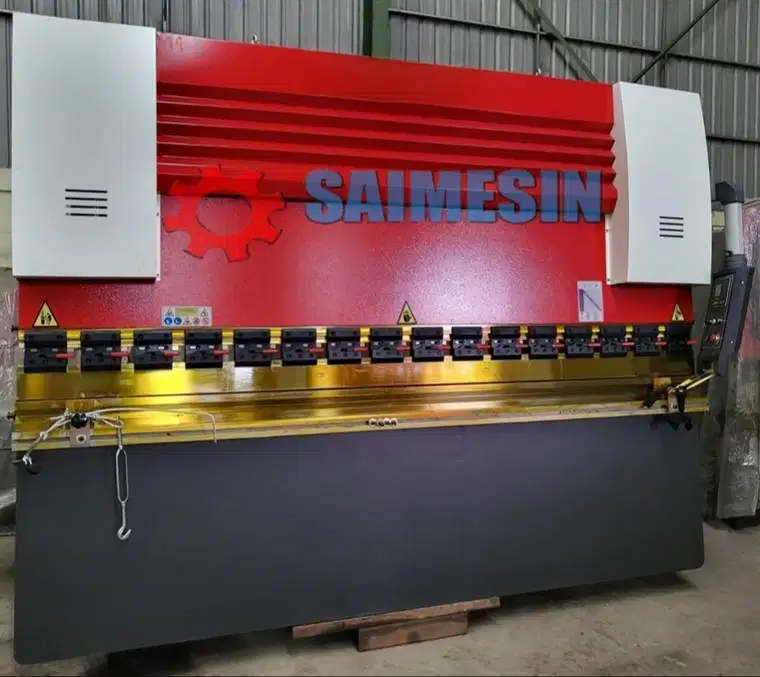MESIN TEKUK BENDING PLAT 100 Ton x 3.2 meter