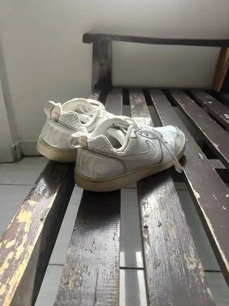 sepatu nike putih UK 39