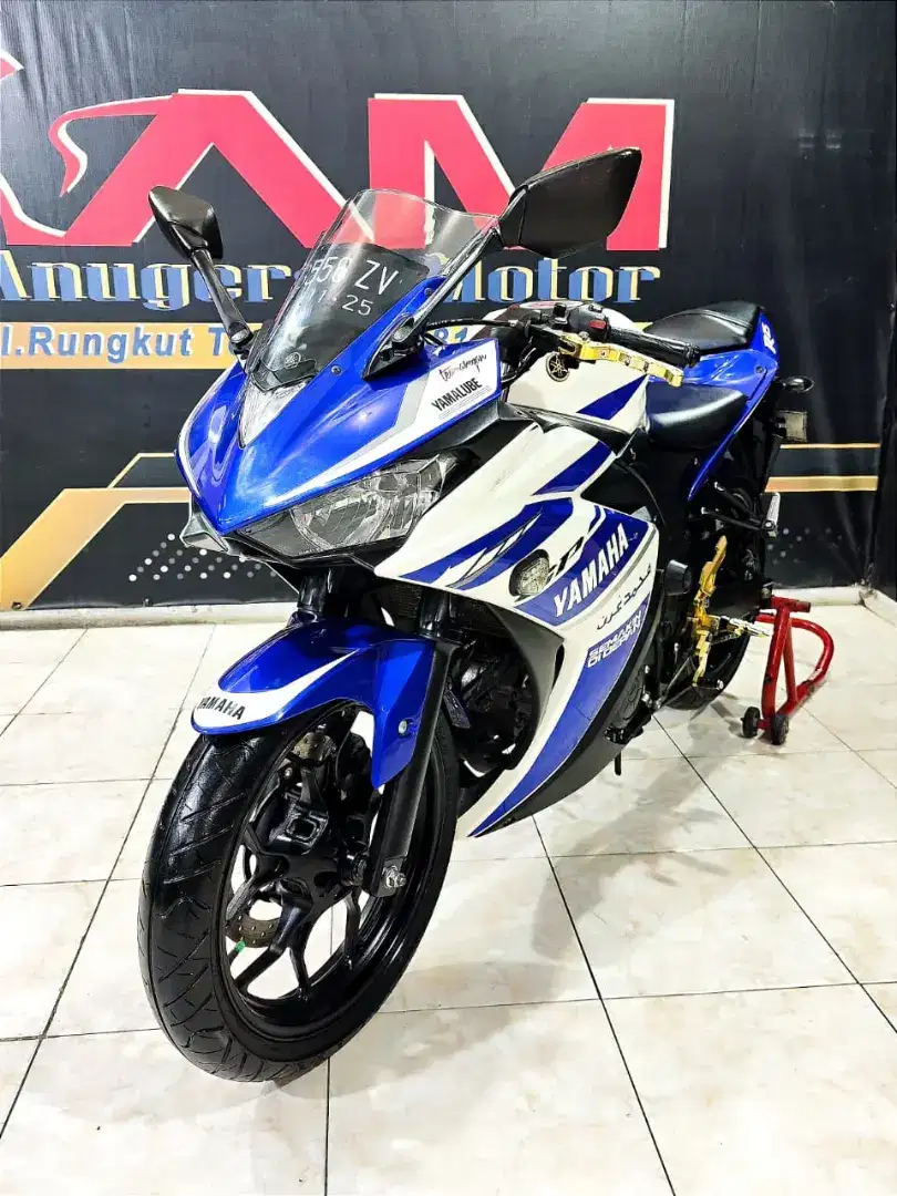 Yamaha R25 2015 2cilinder km 8rb bos. Anugerah Motor rungkut tengah 81