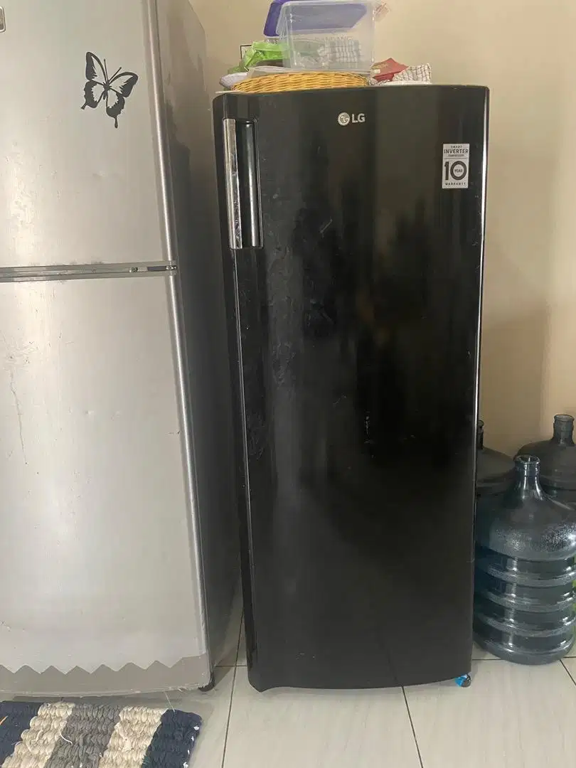 FREEZER LG 6 RAK INVENTER