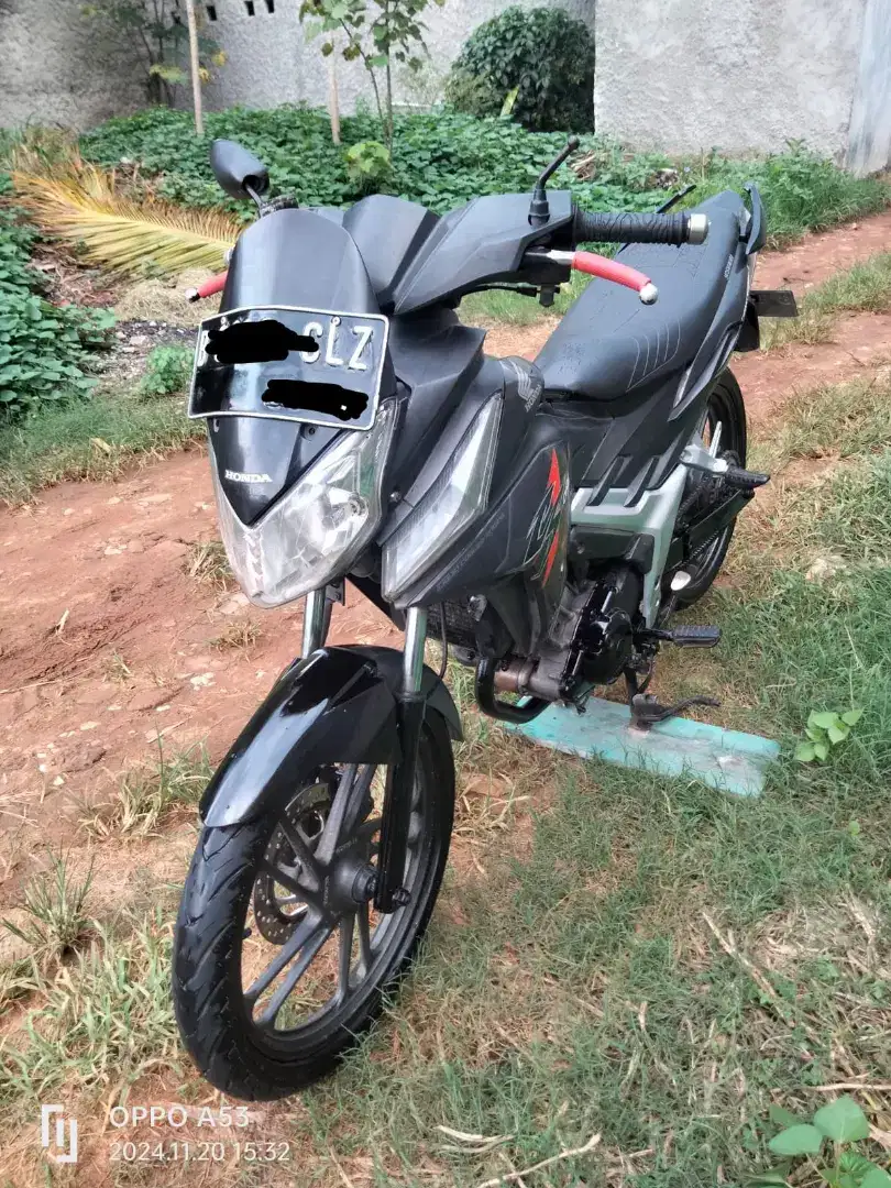 Motor Honda CS1 hitam 08, SS komplit mulus