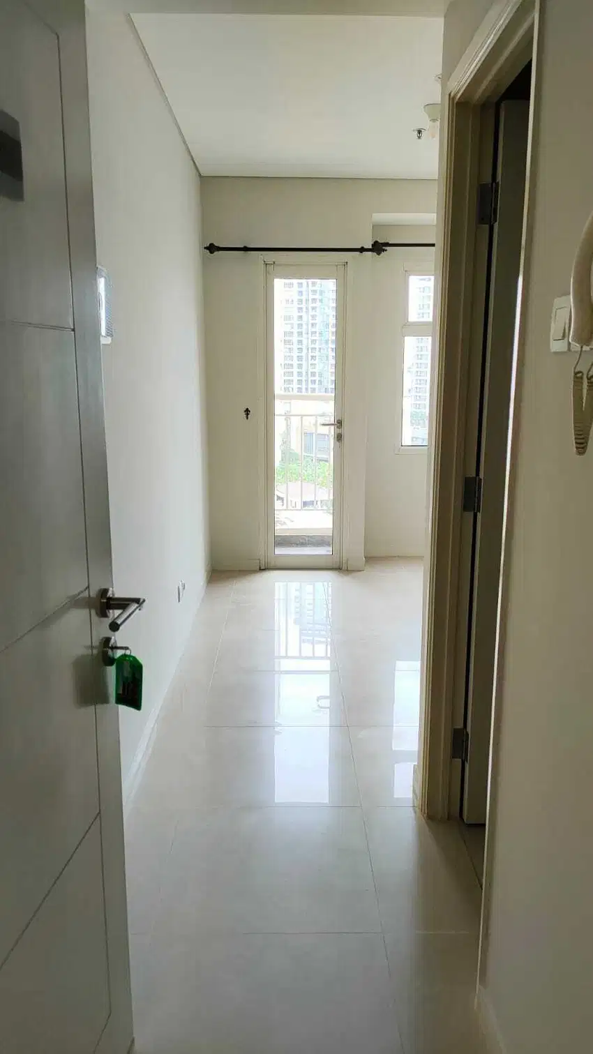 studio kosongan ada AC, water heater, kitchen set Apt.Madison park