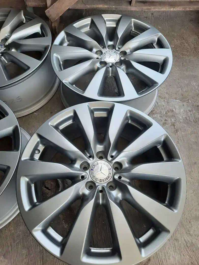 Velg Mercedes Benz GLC R.19 ori