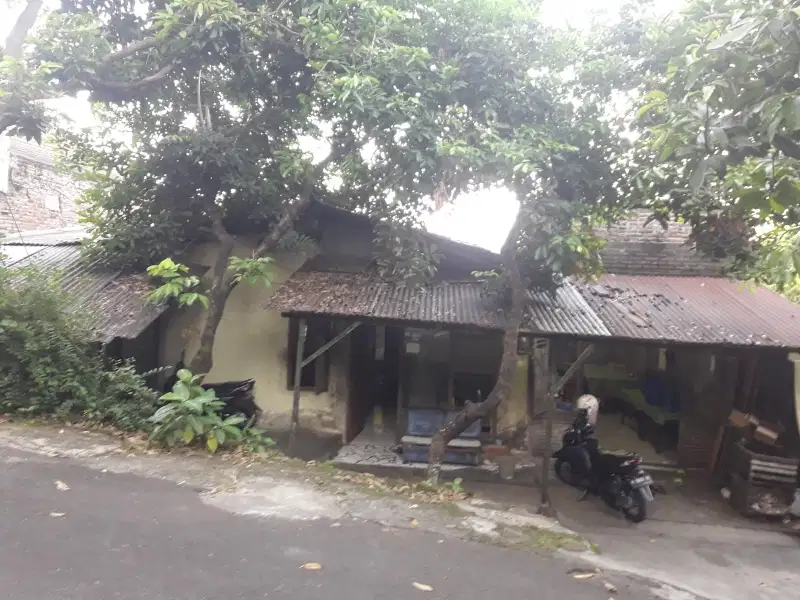 Jual Tanah / Rumah ex home industri Banyumanik cocok untuk Kosan