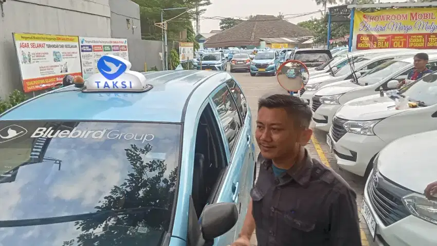 Ingin Punya penghasilan, yuk Gabung  jadi Driver Kami, Bluebird.