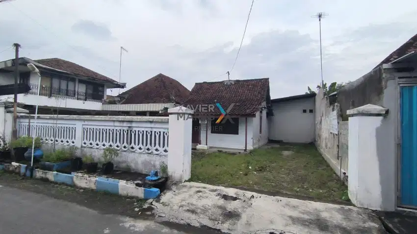 Dijual Tanah dan Bangunan Lokasi Strategis di Jalan Gajayana, Jombang