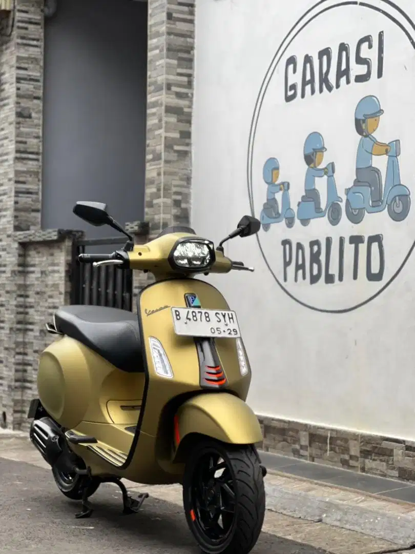 Vespa sprint S new model 2024